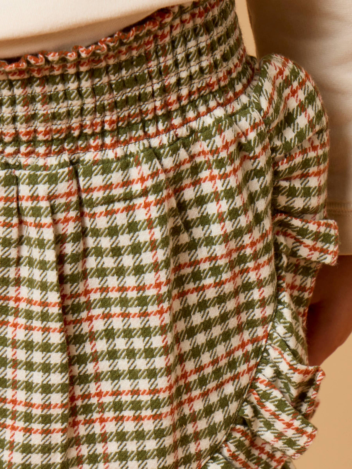 RuffleButts Girls Classic Houndstooth Smocked Ruffle Skort