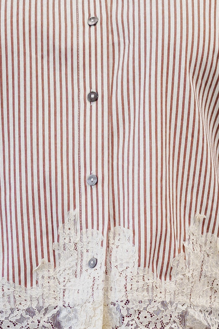 Curvy Striped Top with Lace Trim