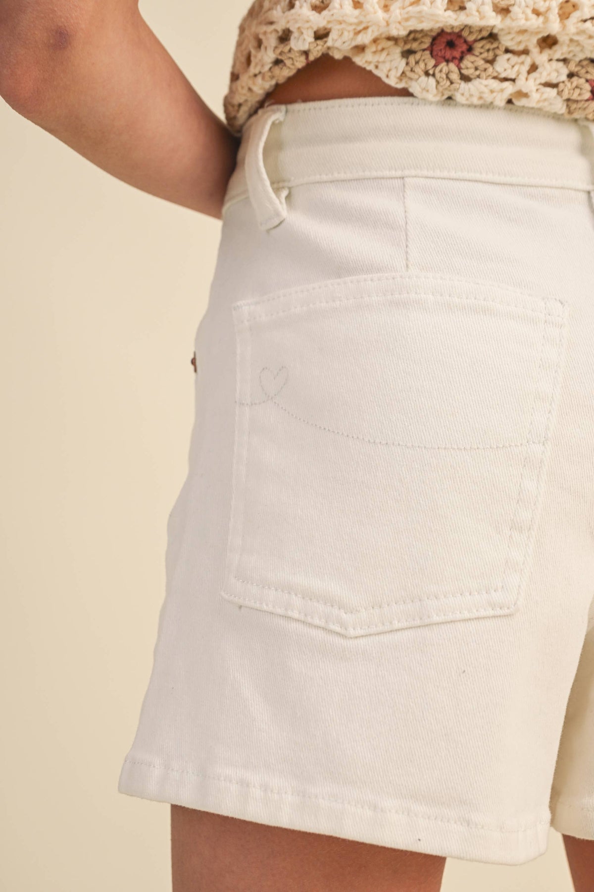 GIRLS IVORY DENIM SKORT