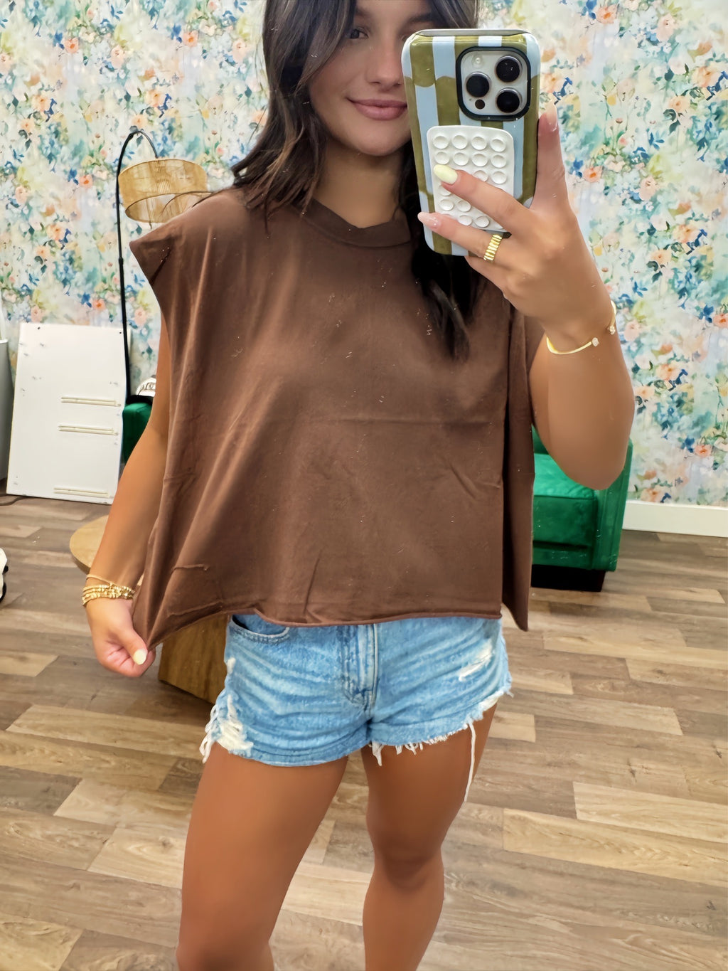 Brown effortless tee