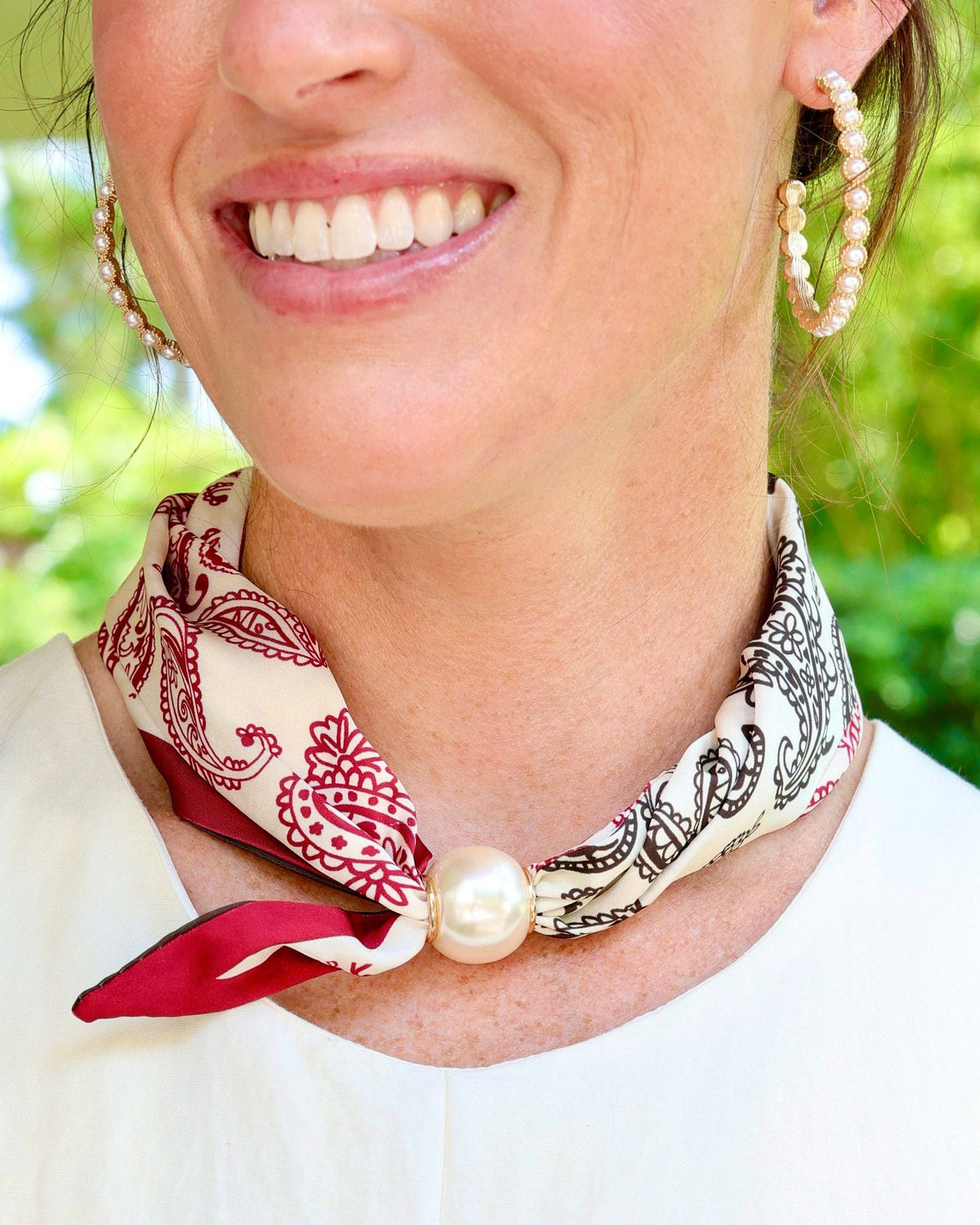 Robyn Magnetic Pearl Scarf Necklace BK CRIM Paisley: Default