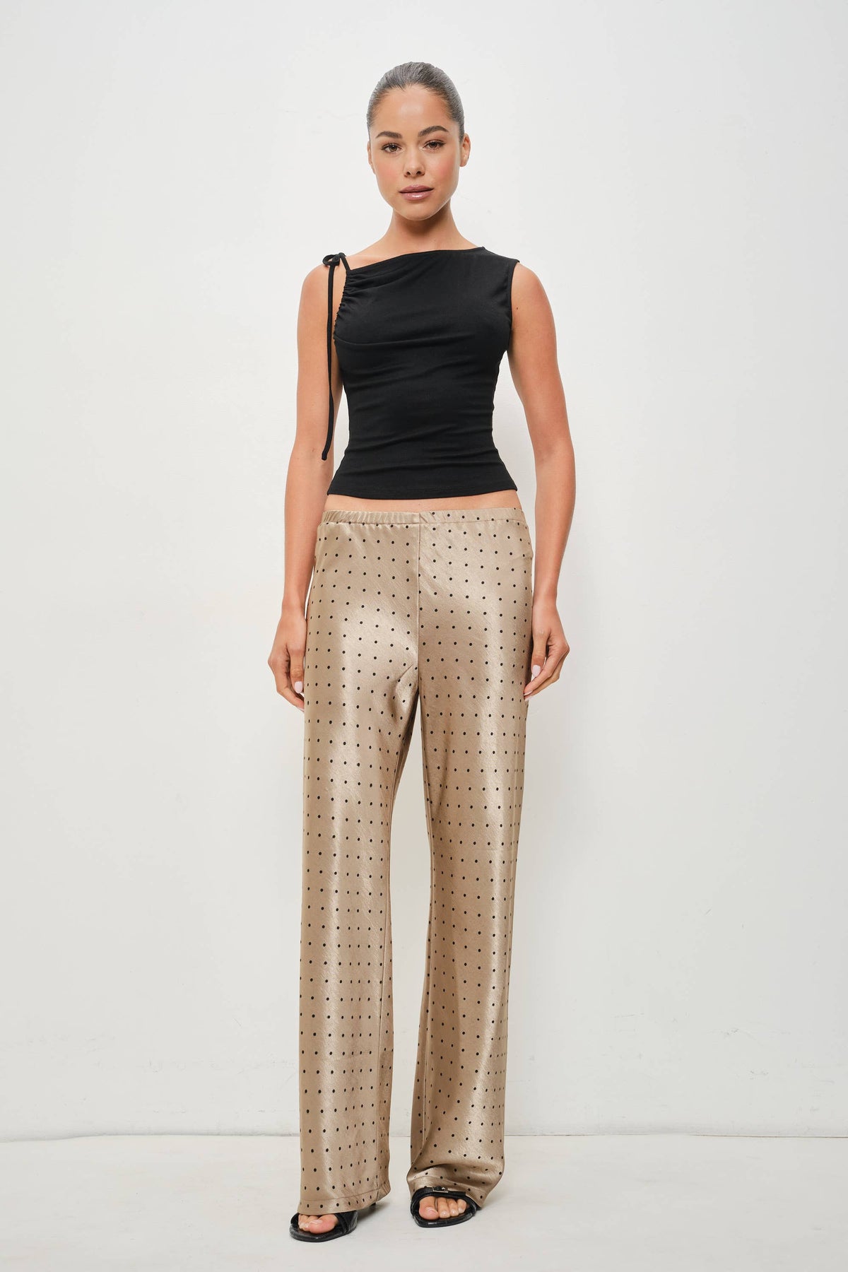 CIELO TIE SHOULDER TOP: Black / M