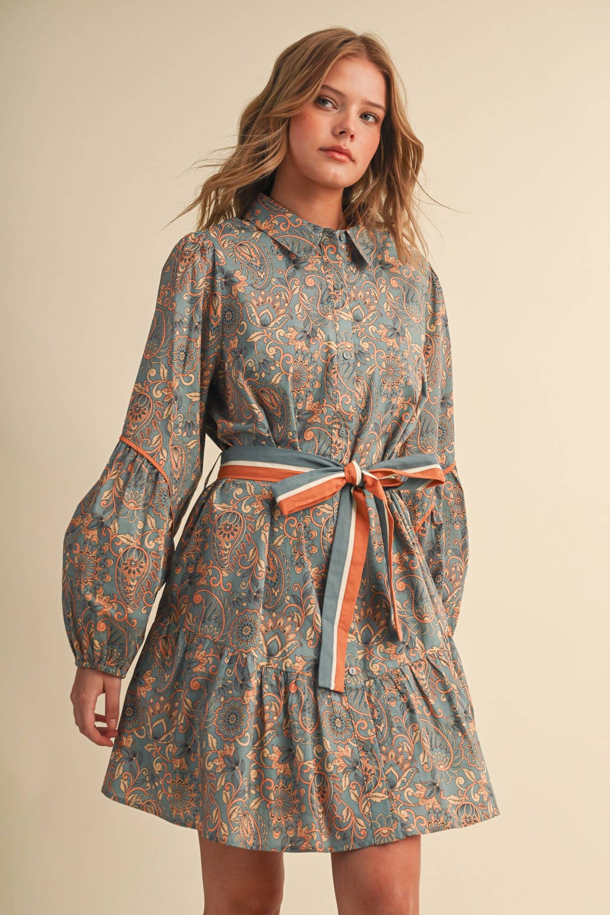 FLORAL PAISLEY BUTTON DOWN BELTED MINI DRESS MDR5148: DUSTY TEAL PAISLEY / M