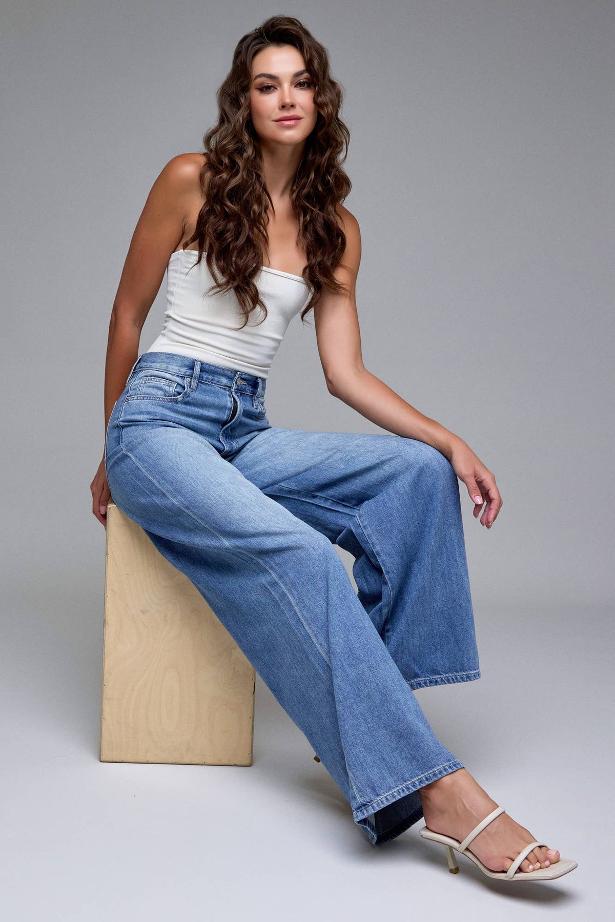 Hidden Brand Jeans - Medium Wash Clean Super Soft 33" Inseam Wide leg
