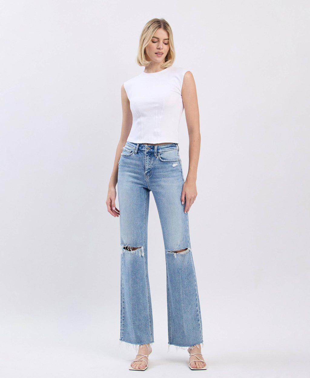 HIGH RISE DISTRESSED SLIM WIDE JEANS