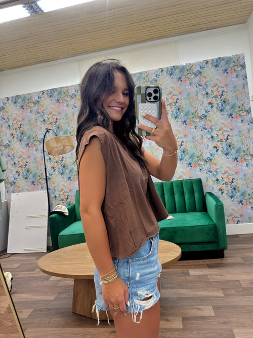 Brown effortless tee
