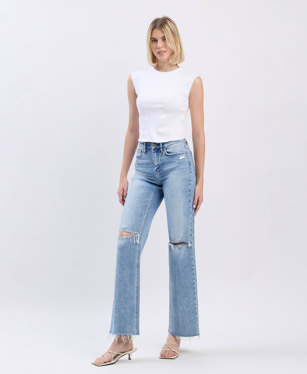 HIGH RISE DISTRESSED SLIM WIDE JEANS
