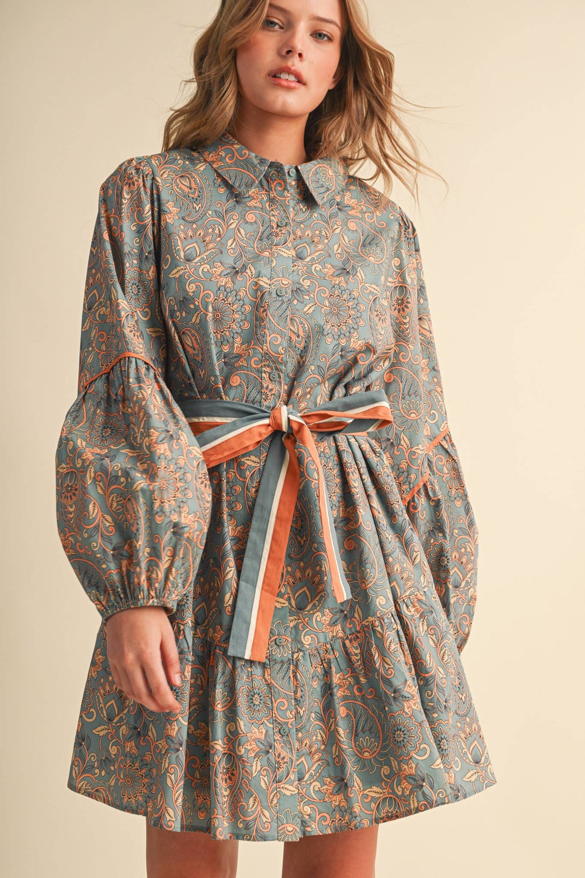 FLORAL PAISLEY BUTTON DOWN BELTED MINI DRESS MDR5148: DUSTY TEAL PAISLEY / S