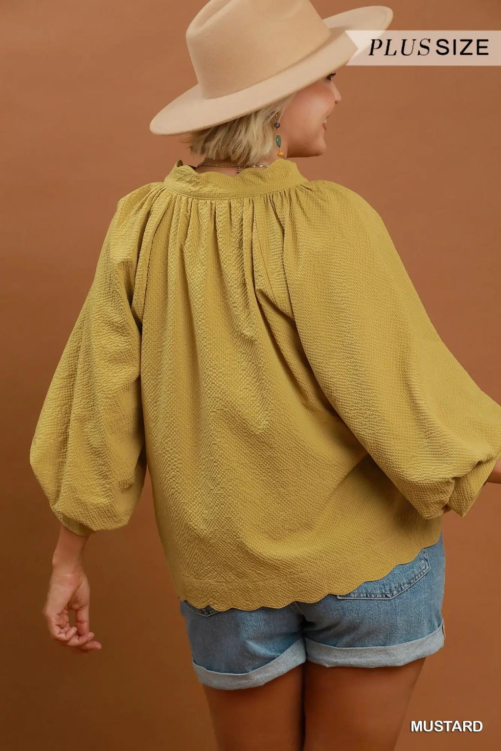 Plus Size V-Neck Scalloped Textured Long Sleeve Top