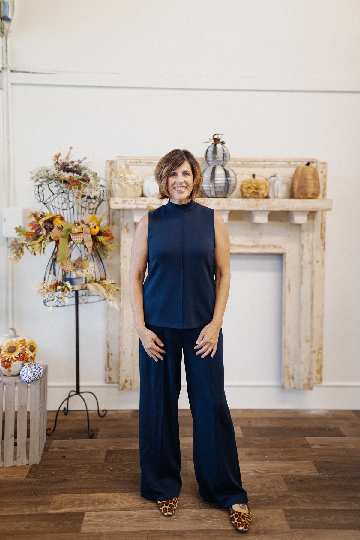 Navy Pintuck Pull on Pants