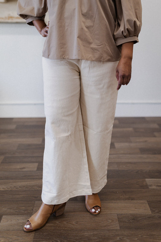 Curvy Wide Leg Pants with Front Patch Pockets