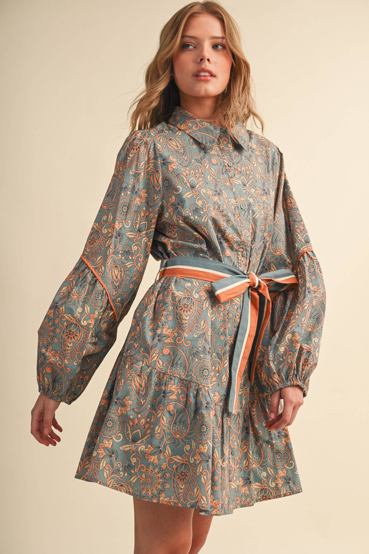 FLORAL PAISLEY BUTTON DOWN BELTED MINI DRESS MDR5148: DUSTY TEAL PAISLEY / S
