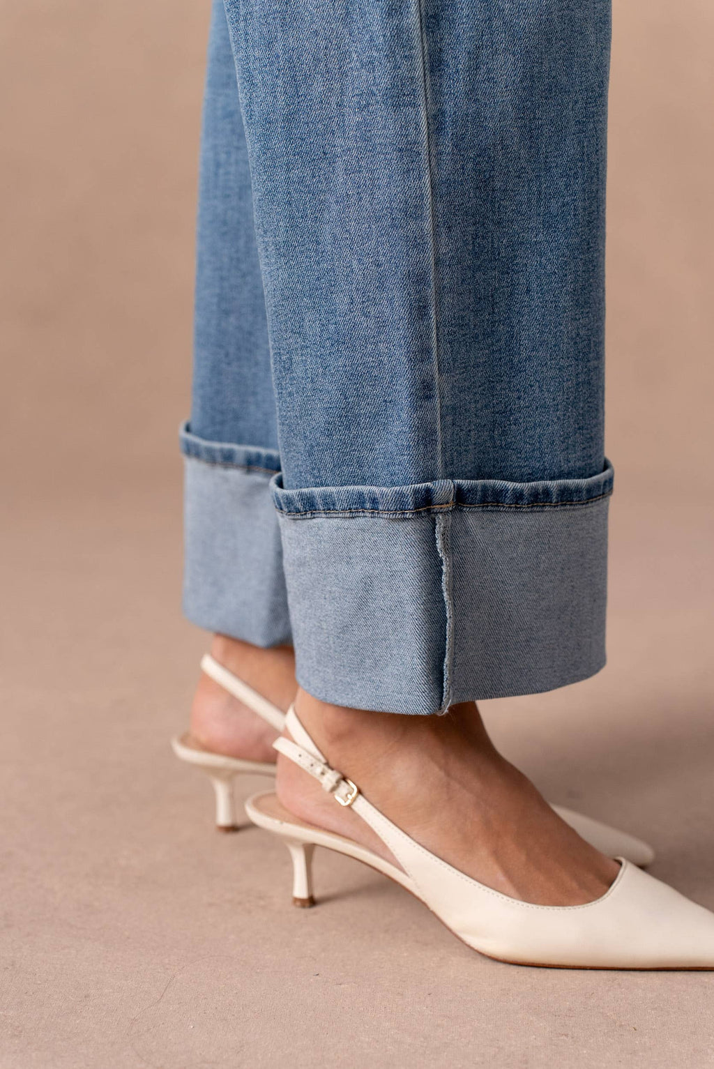 Rolled-up wide leg jeans