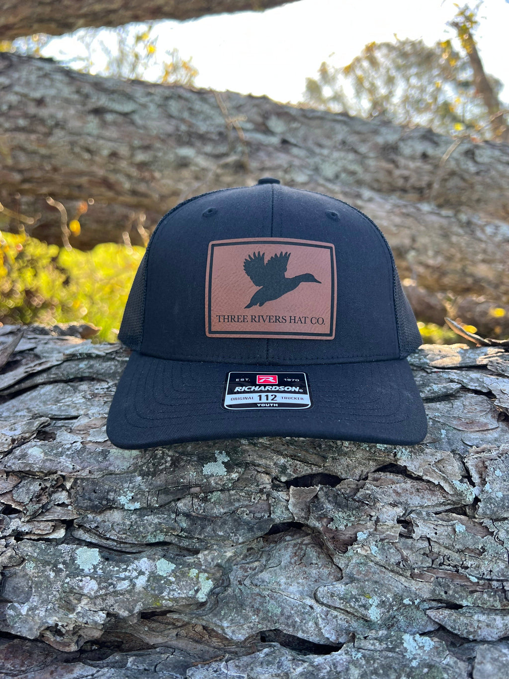 YOUTH - Duck Silhouette - Richardson 112 Trucker 6 panel: Heather Gray/Black