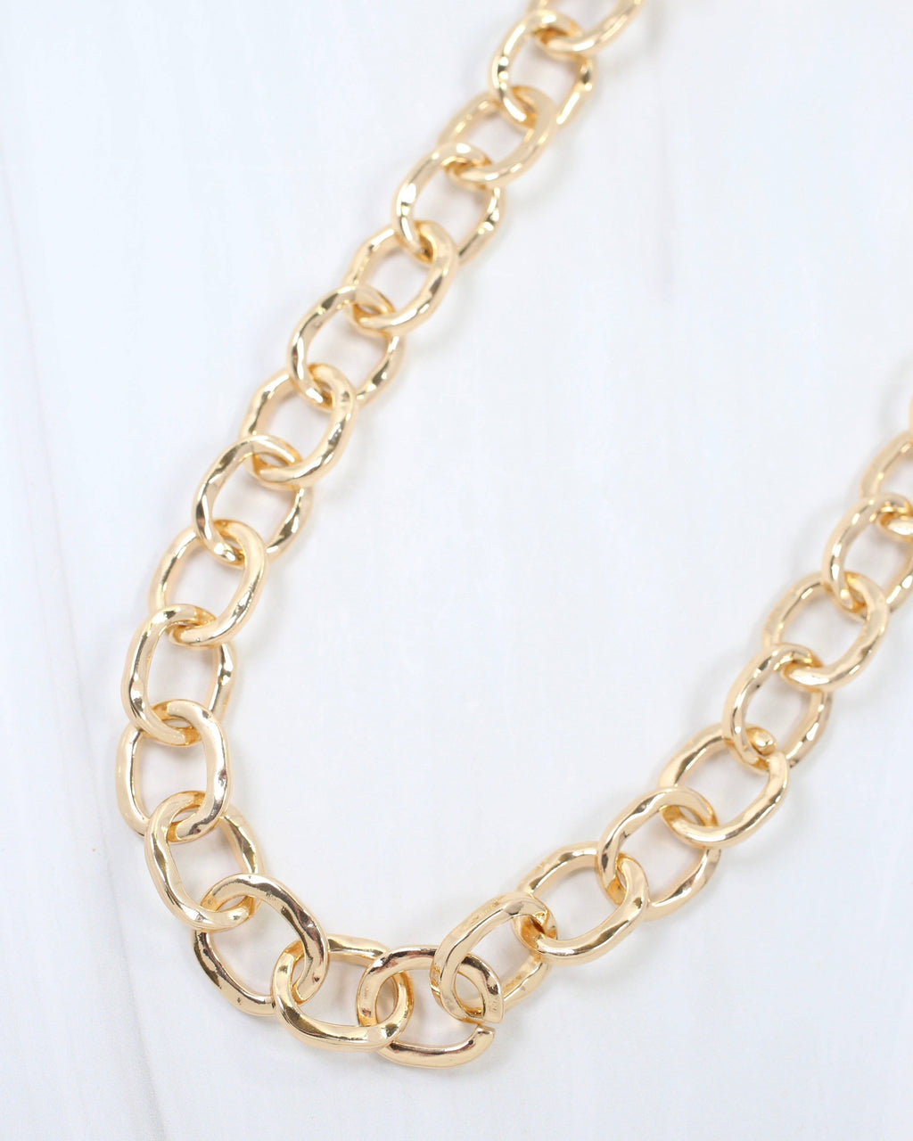Bexley Oval Link Toggle Necklace Gold: Default